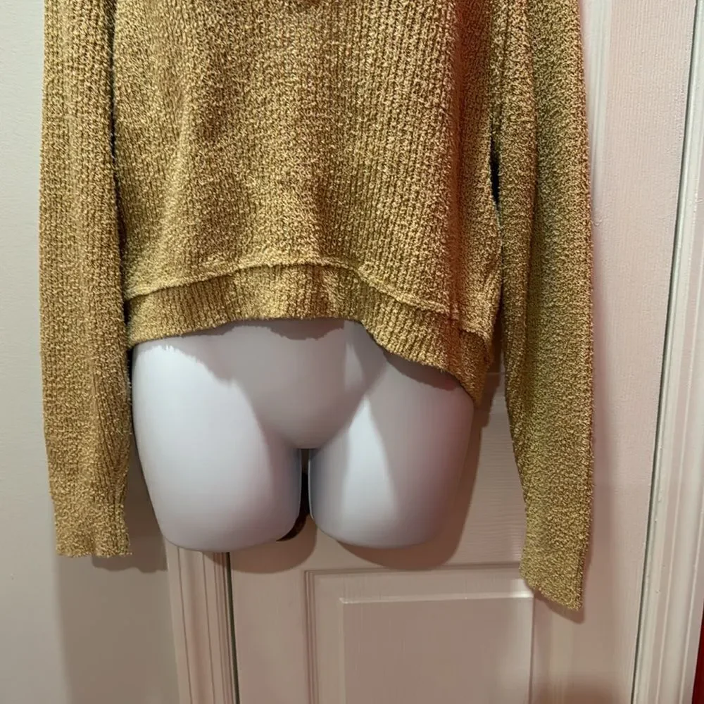 Free People High Low V-Neck‎ Cropped Sweater  Cream Size S